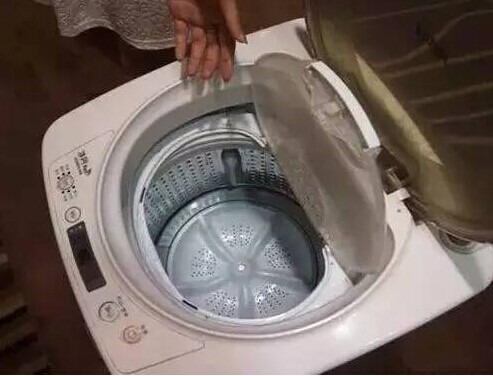 一些衣服不太合適機洗的